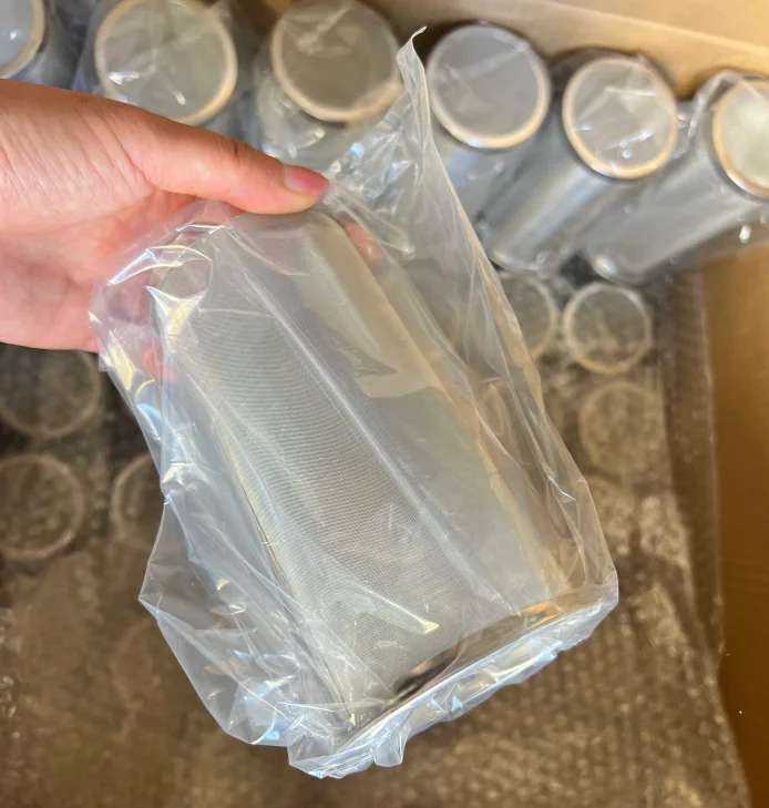 24x110 Mesh 8x15cm 304 Stainless Steel Dutch Wire Mesh Cylinder Cold ...