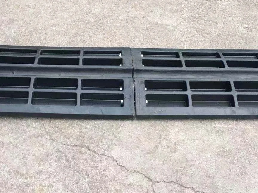 High Quality Heavy-Duty Solid Rubber Slope Road Shoulder Ramp Premium Roadway Product supplier