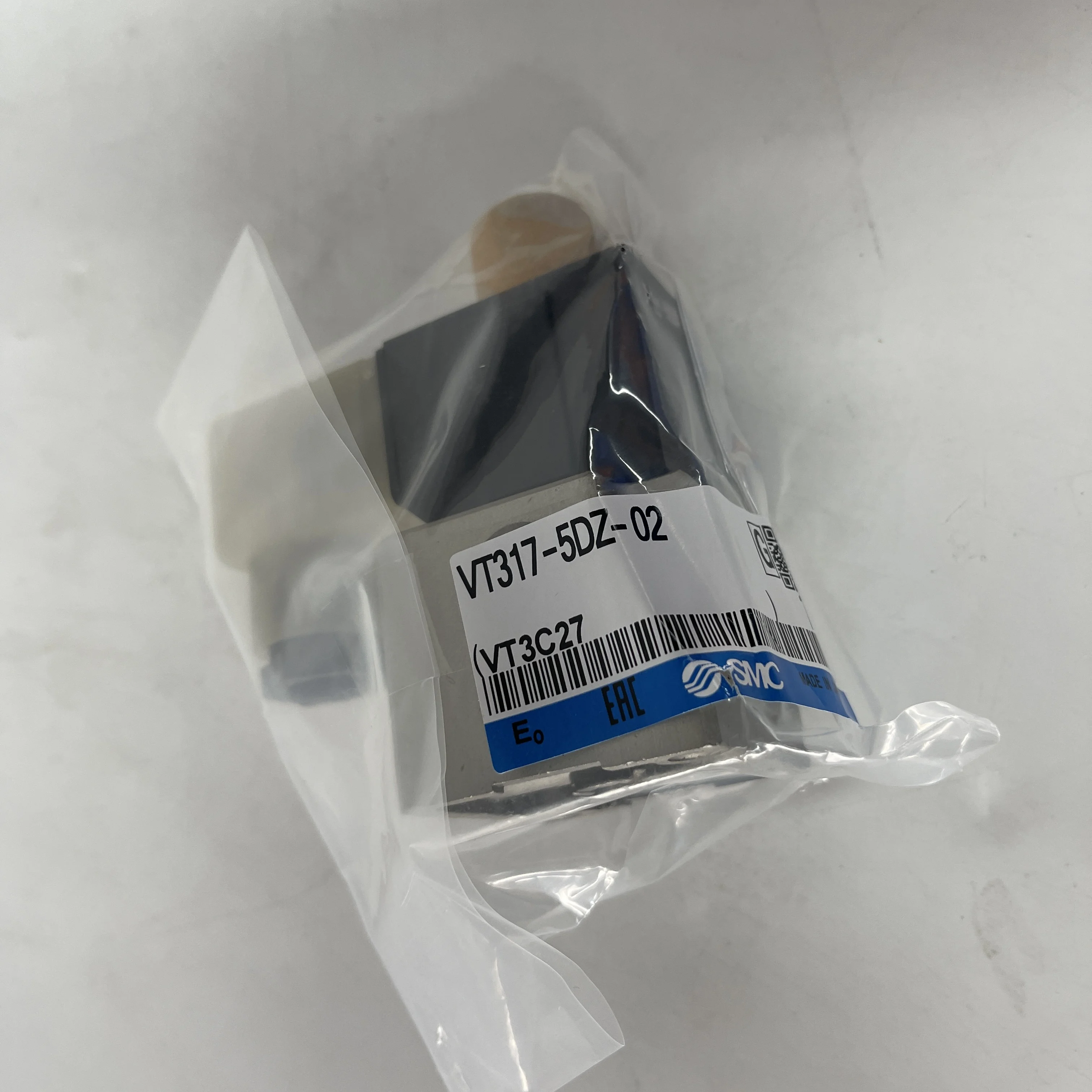 SMC 3-Way Solenoid Valve VT317-5DZ-02 SMC 3-Way Solenoid Valve VT317-5DZ-02