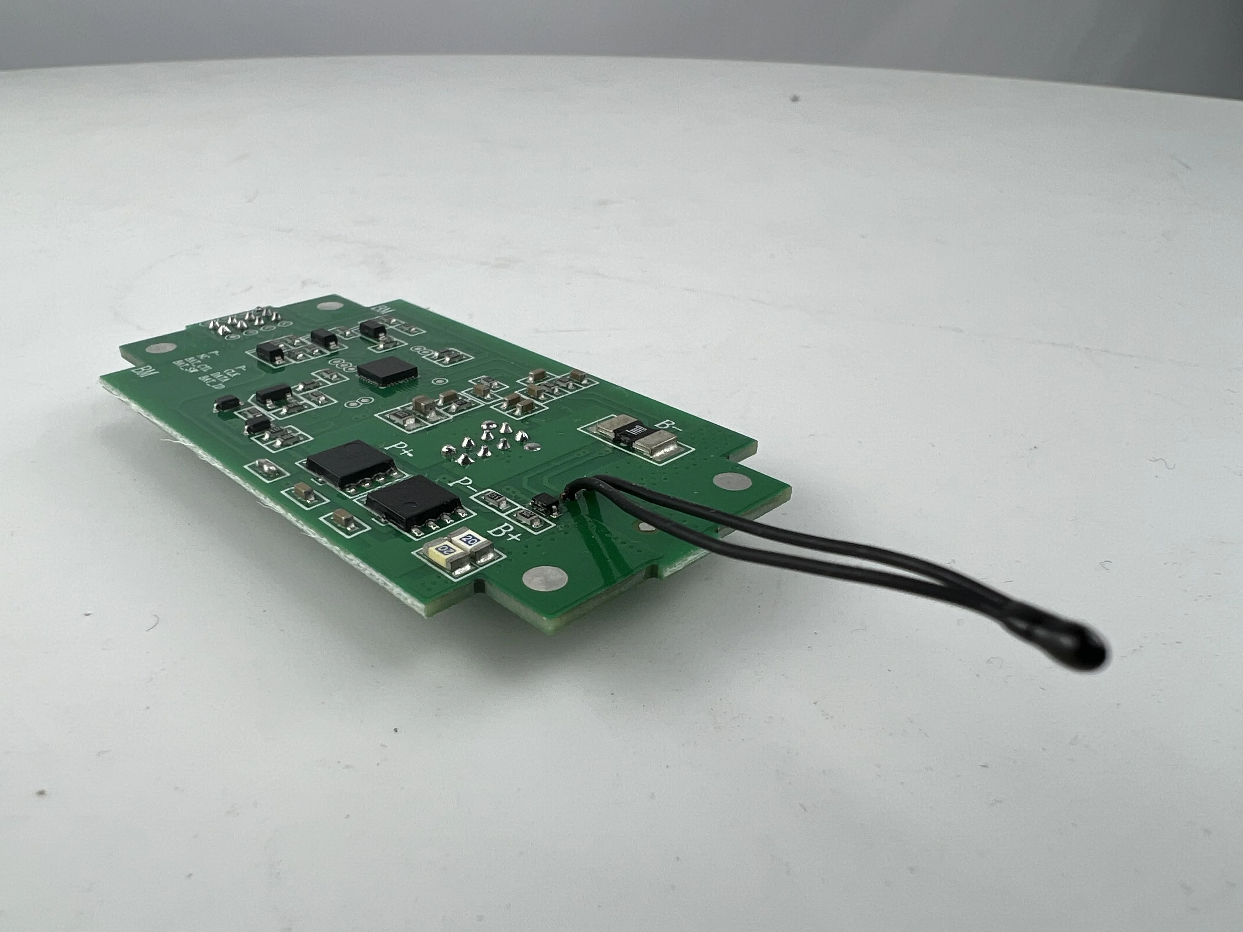 Wider Operating Temperature Range Battery Management System Smbus 18650 Bms 2s