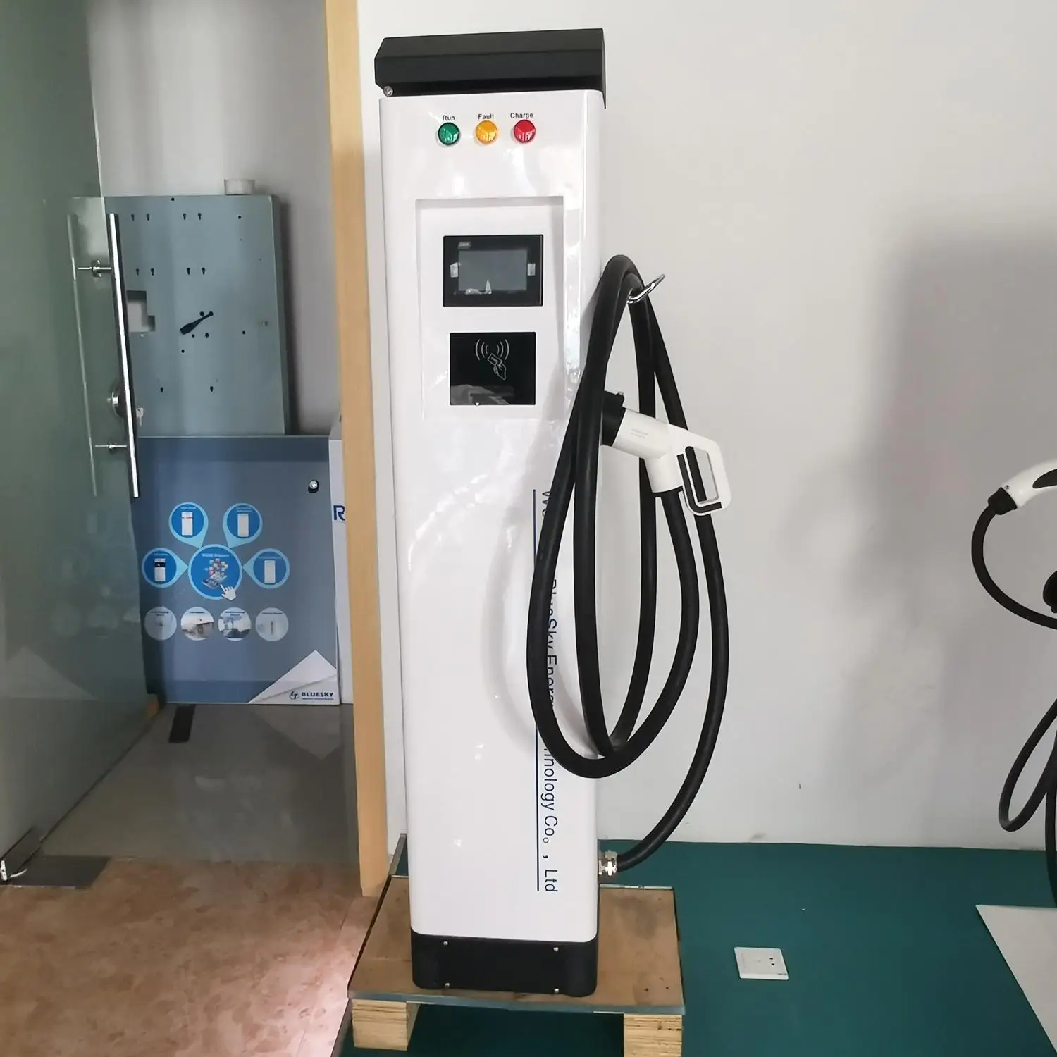 43kw Ac Floor-mounted Charging Station Electric Vehicle Charger 63a For 