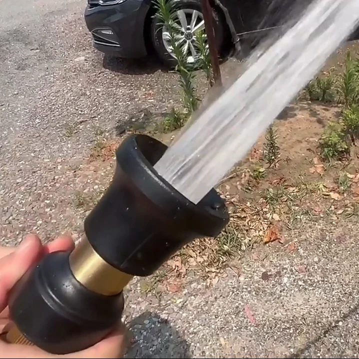 Nozzle per Tubi d'Acqua Giardino in Metallo Robusto con Flusso d'Acqua Getto ad Alta Pressione