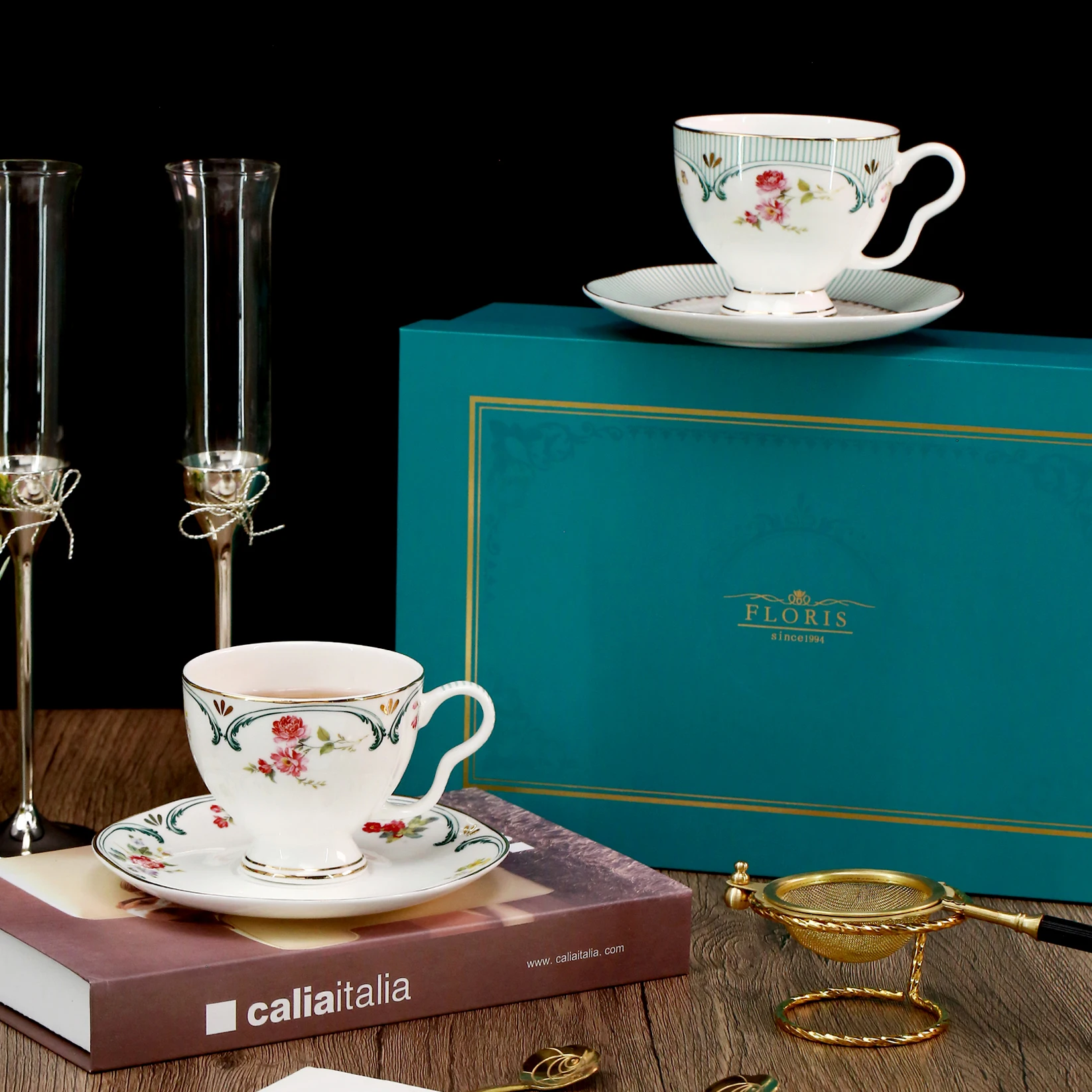 Taohui Fresh Green Elegant and Fashionable Gift Ceramics Fine Bone China Porcelain Coffee Cup and Saucer Set