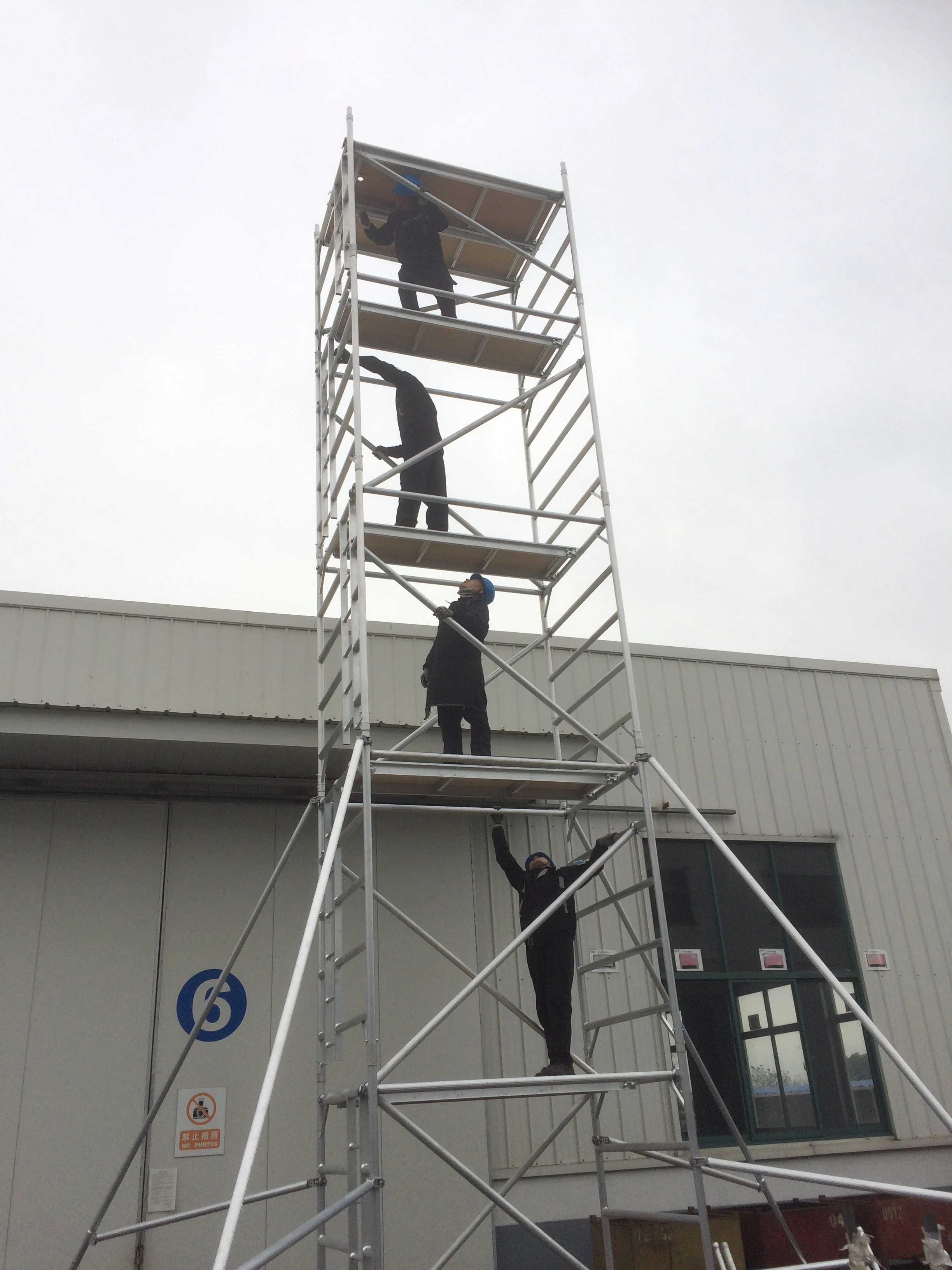 Large and Robust Scaffolding Frame Manufacturers Ladders Aluminium Scaffolding Tower Platform Ladder Working Platform