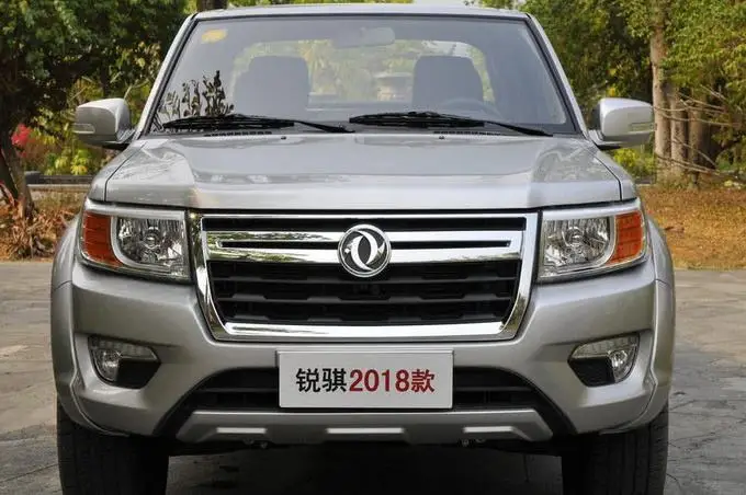 Лидер продаж Dongfeng, низкая цена, Одноместный пикап с 2 приводами, для продажи