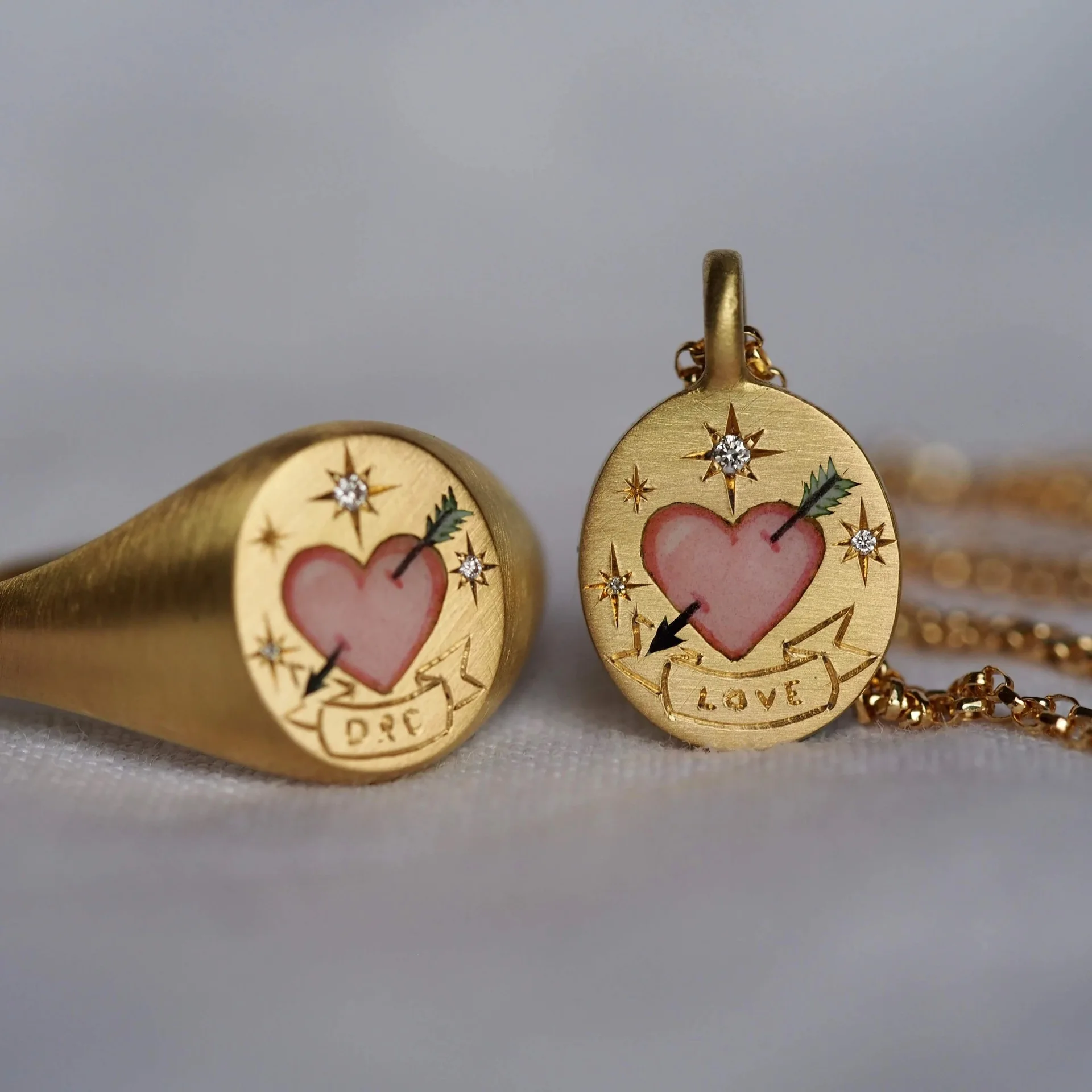 2023 Creative Titanium Steel Handmade Color Painted Necklace Hand Painted Custom Flower Love Pendant Necklace