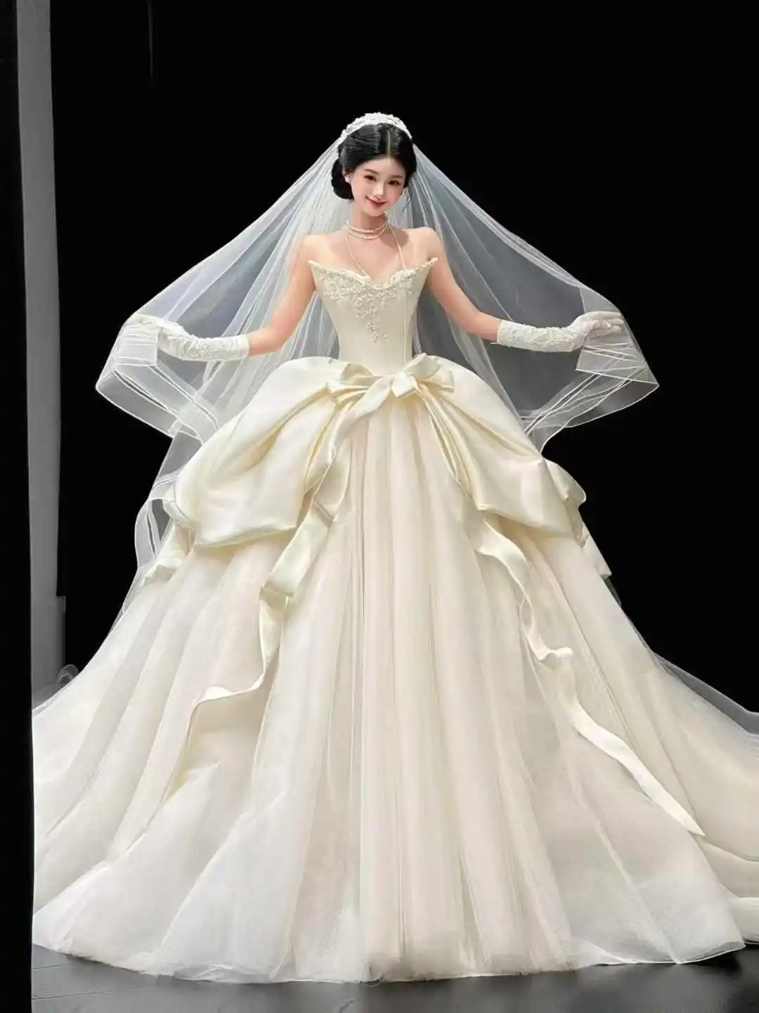 S2574l New Fashion Hip Wrap White Bow Feather High-end Starry Sky Fantasy Palace Style Bride Engagement Elegant Wedding Dress