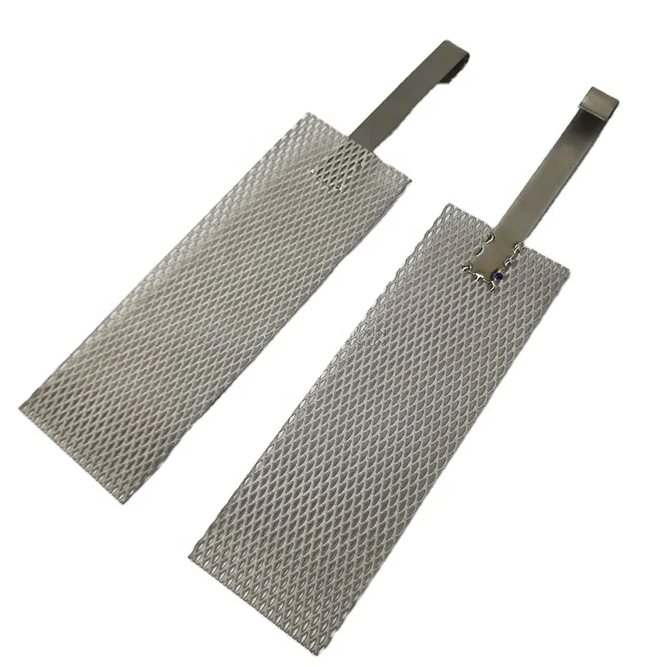 Hydrogen Fuel Cell for Car Using Platinized Titanium Electrode