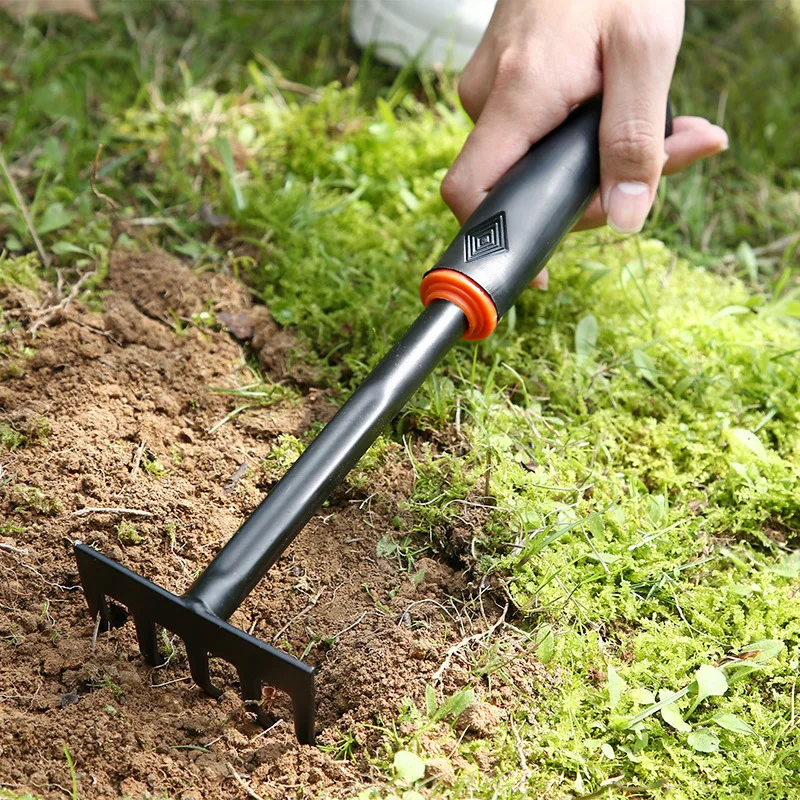 Herramientas de jardinería Mango de plástico negro Rociador de plástico de dos cabezas Azada de doble uso Rastrillo de cinco dientes Pala para flores al aire libre