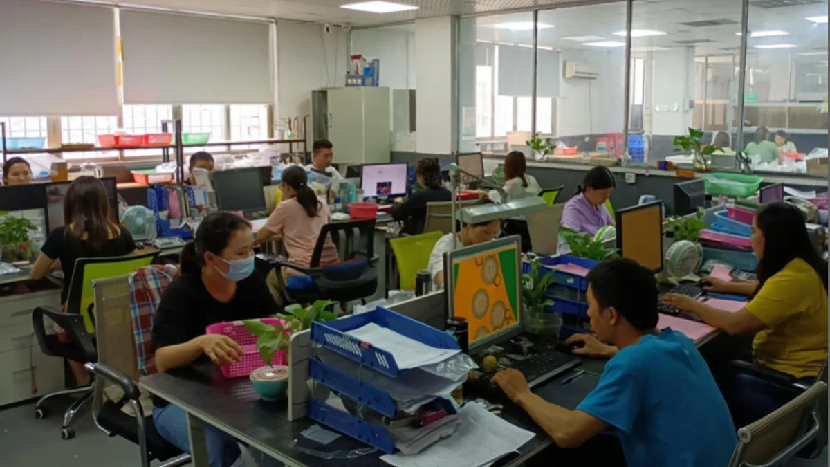 Yiwu Fenxinju Trading Co., Ltd. 2