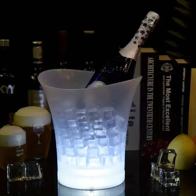 New Design Luminous KTV Champagne  Retro Wine Drink Cooler Beer Beverage LED Luminous Plastic Ice Bucket Rechargeable