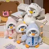 Peluche pinguino travestito