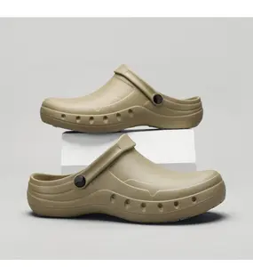 Lightweight EVA Anti-Slippery Chef Shoes Oil- and Water-Proof Rubber Overshoes for Food Industry for Kitchen Use