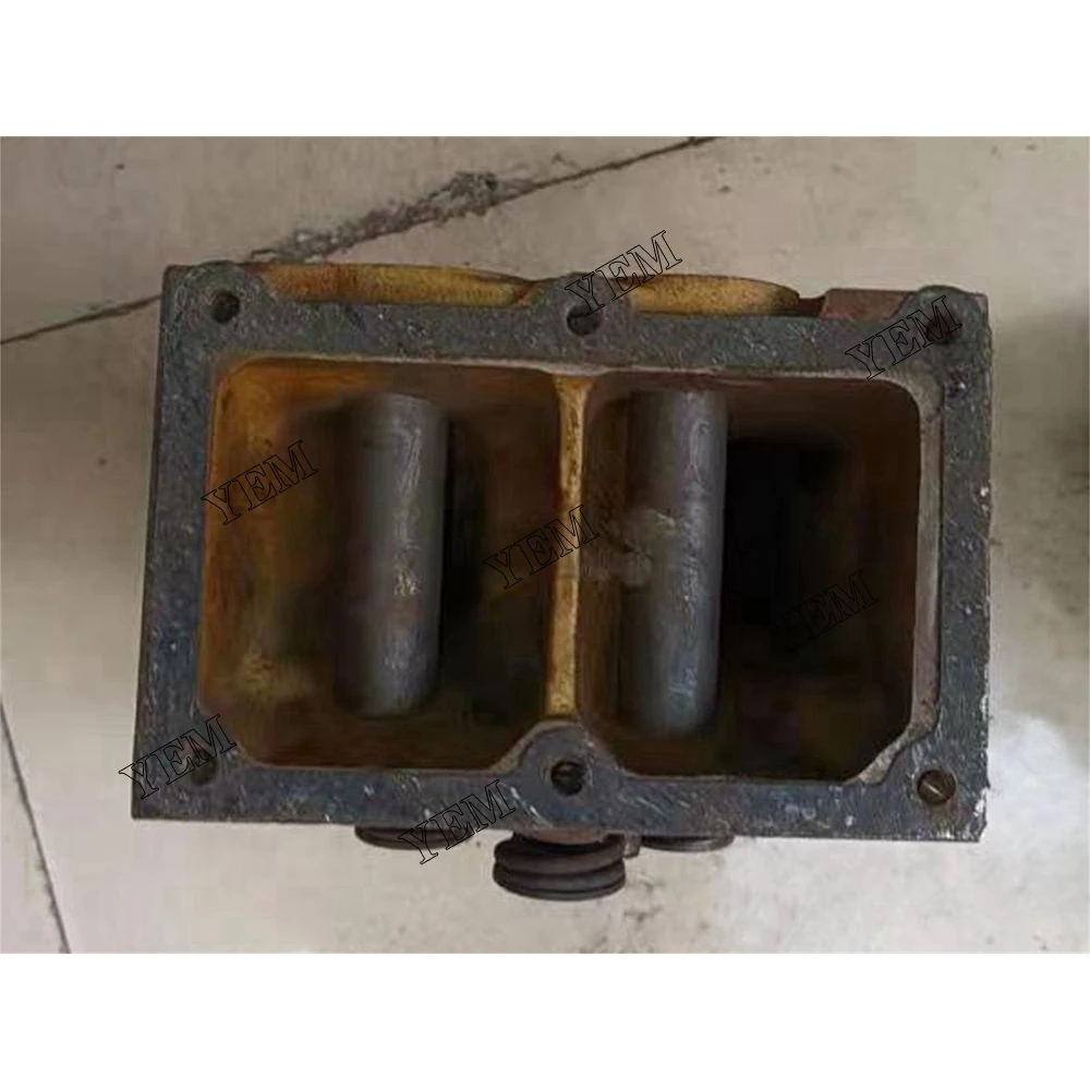 Excavator 6D170 Used Cylinder Head for Komatsu Cylinder Head Engine Replacement Parts