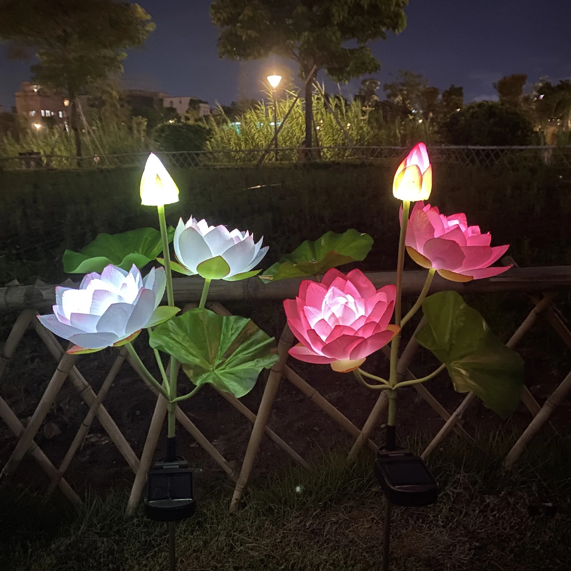 Garten Villa Dekoration Im Freien Solar Betriebene Led-blumen Leuchten Künstliche Lotus Schwimmende Brunnen Teich Pool Lampe Nachtlicht