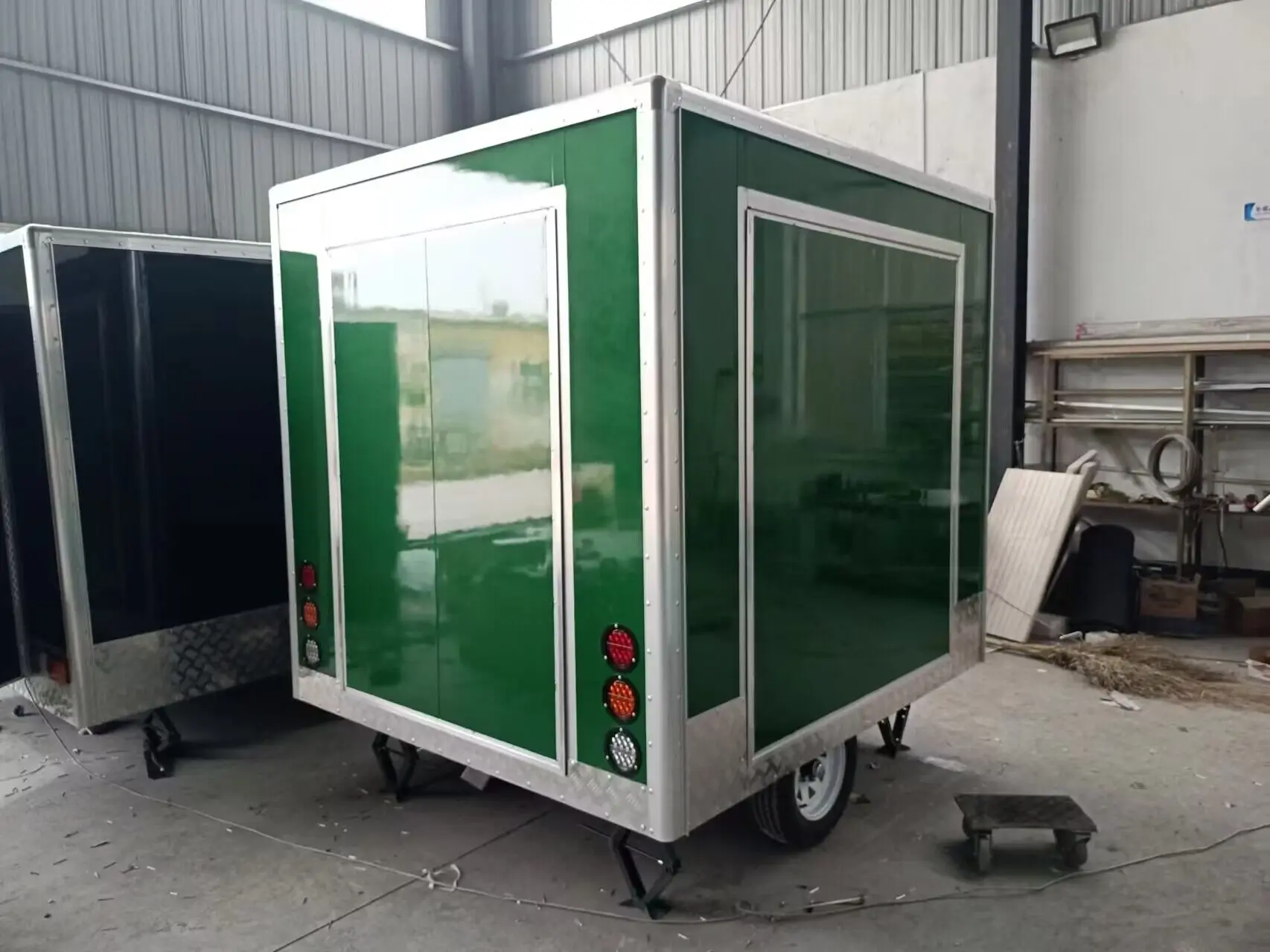 Flower Shop Mobile Vending Trailer Customization Build Boutique Shop Cart Container Kiosk for Sale