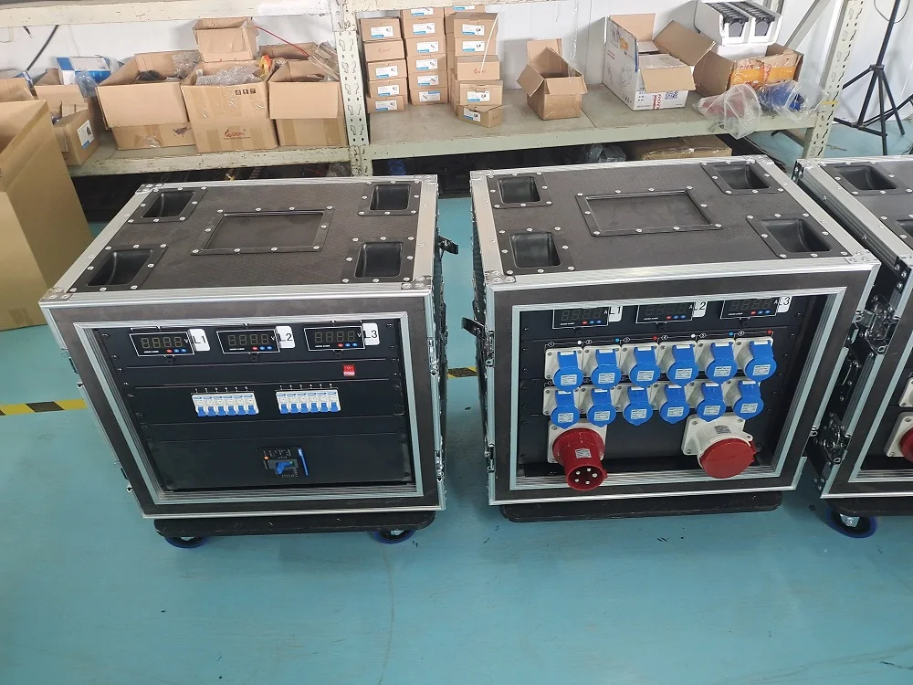 Main Input 63a Power Distribution With 12 Channel 16a Output Distro Box