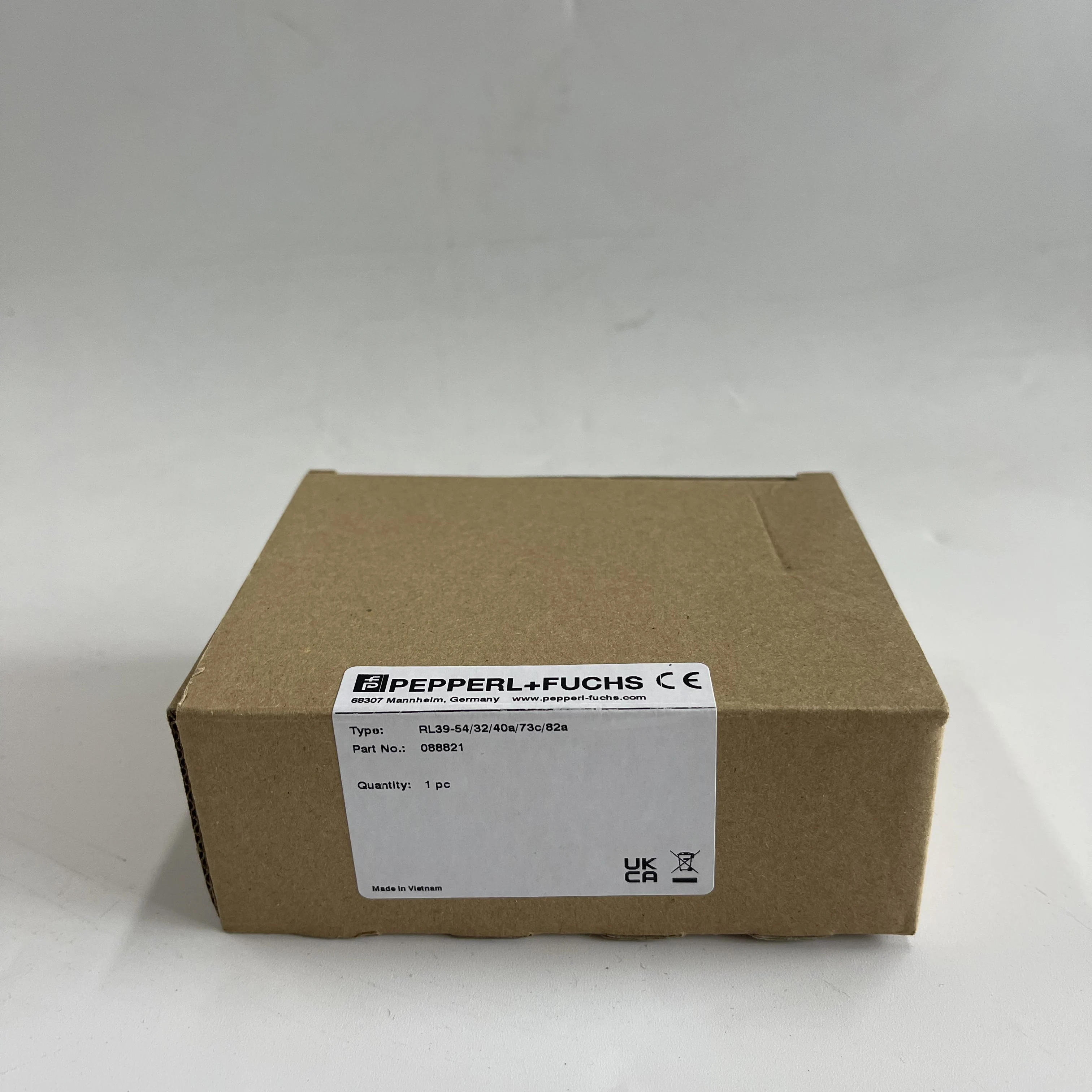 Pepperl+Fuchs Photoelectric Sensor RL39-54/32/40a/73c/82a