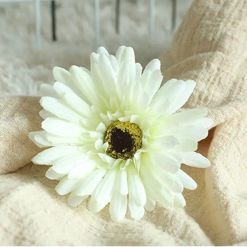 Gerbera De Color Para Decoración De Boda,Cabeza De Flor Falsa Envuelta A  Mano,Rosa,Púrpura,Azul,Verde,Champán,Flor Solar - Buy Flawers Decoración  Flor,Artificial Decoración De Flores,Flores Decoración De La Boda Product  on 