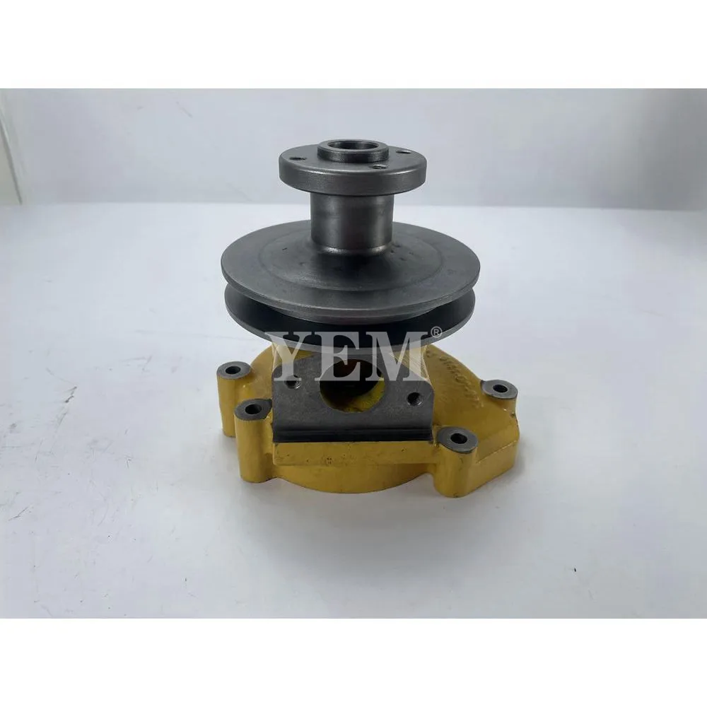 4D92 6141-61-1300 Water Pump for Komatsu High Performance Engine Parts 4