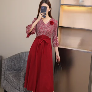 2025 Summer New Design: Embossed V-neck Floral Pattern Mid-Length Long-Sleeved Plus-Sized Ruffled Dress