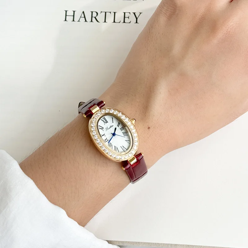 Oval Diamond Quartz Women's Watch OM-261095