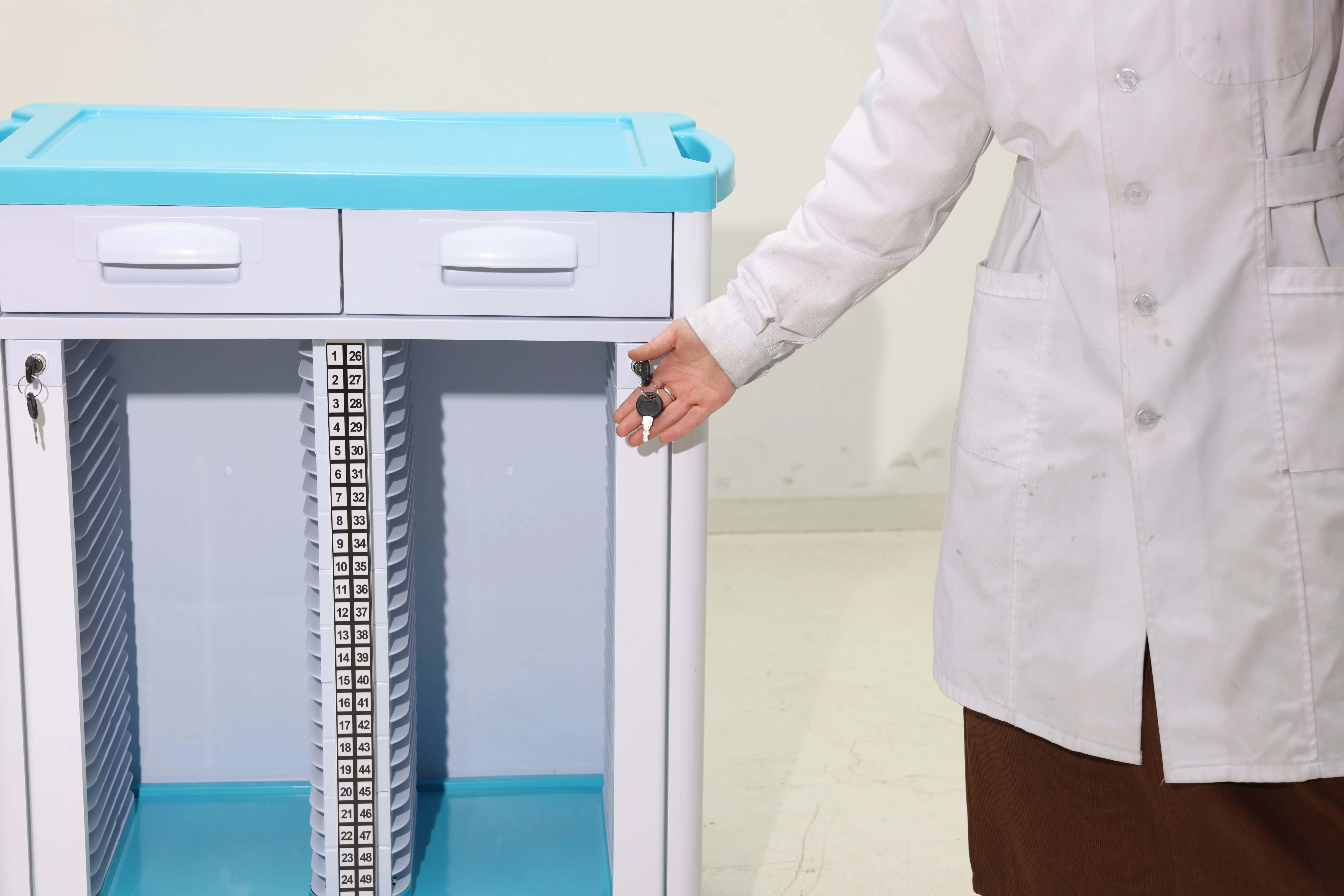 High-Capacity ABS Modern Hospital Document Management Cart Dual-Sided 50-Slot Organization CE Certified for School Living Room 4