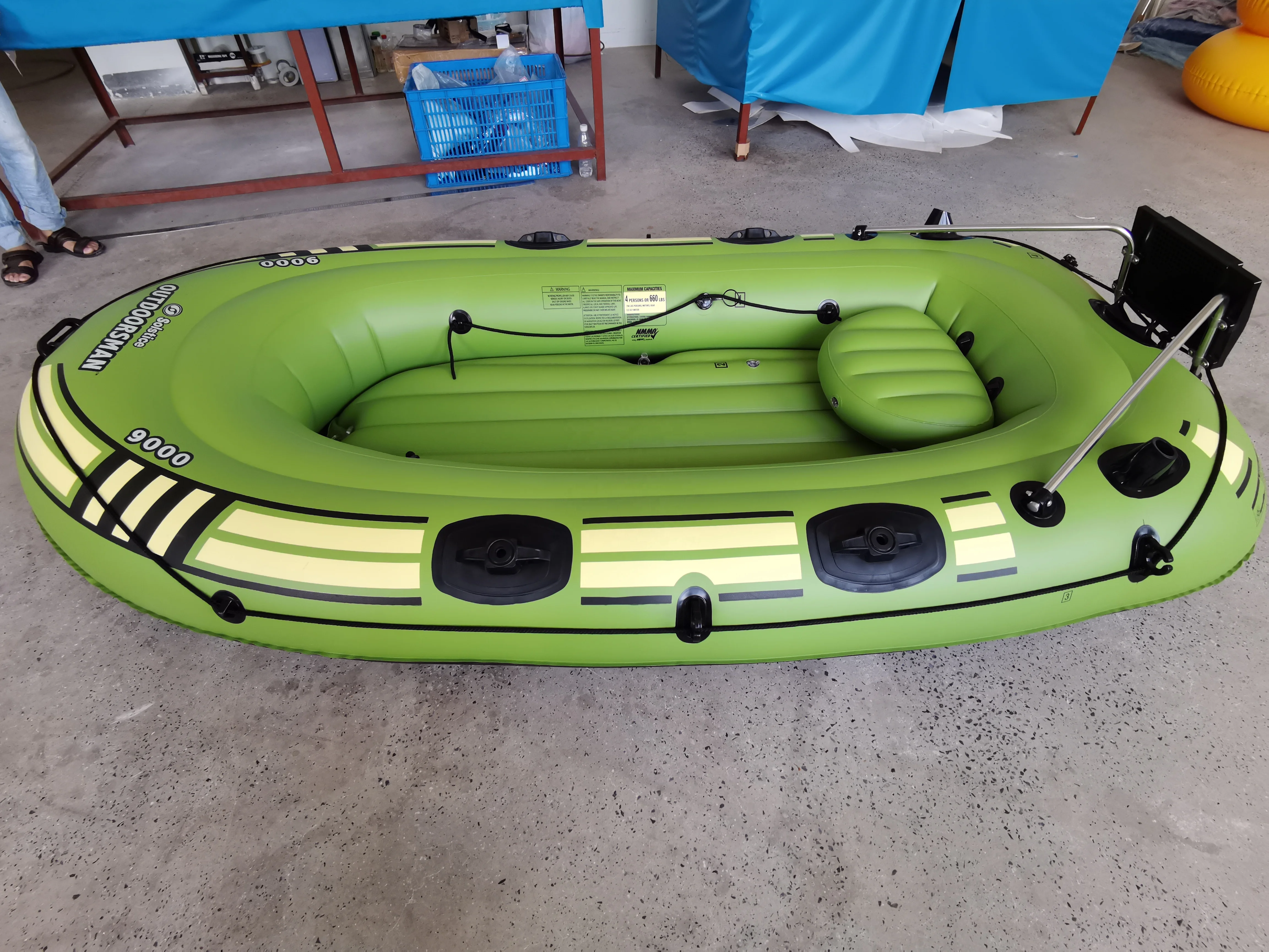 Inflatable River Rowing Boat Set with Oars for Sale  Inflatable Small Boats for Fishing