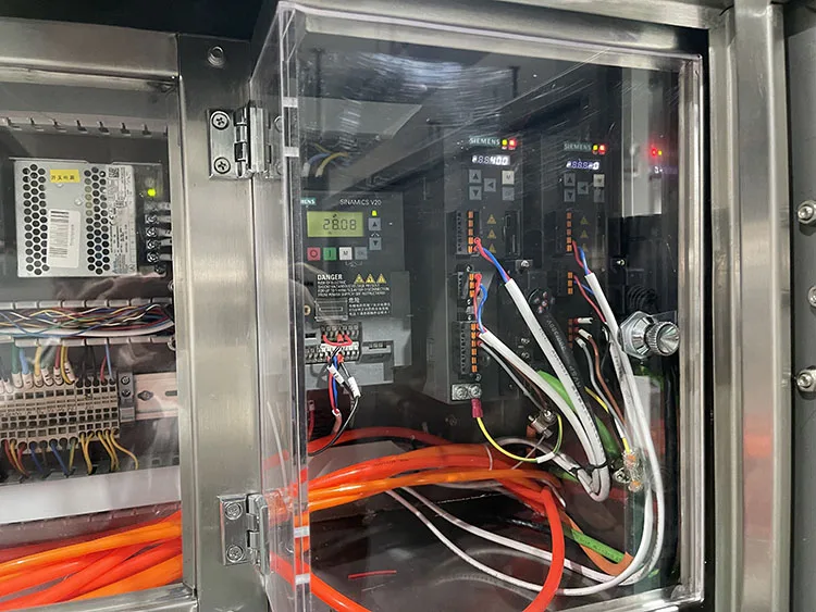 
 Полностью автоматическая косметическая бутылка для духов, маленькая коробка, машина для упаковки парфюма  