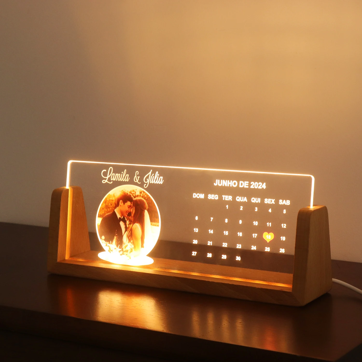 Personalized Customization Photo 3D Outside Carving Acrylic Acrylic Light Creative LED Wooden Base Night Light