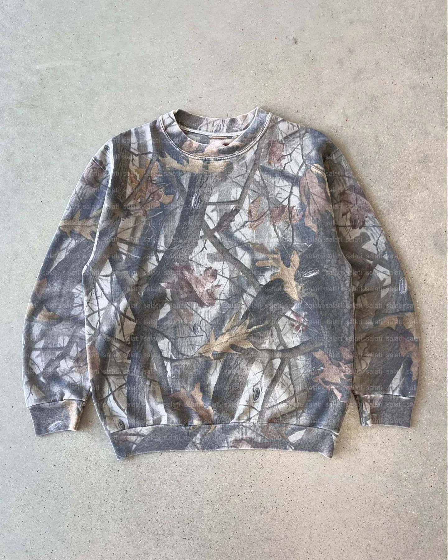 Salati Hunting Drop Shoulder Cotton Vintage Acid Wash Oversized Real Tree Print Camo Camouflage Hoodie Crewneck Men's Sweatshirt gallery 3
