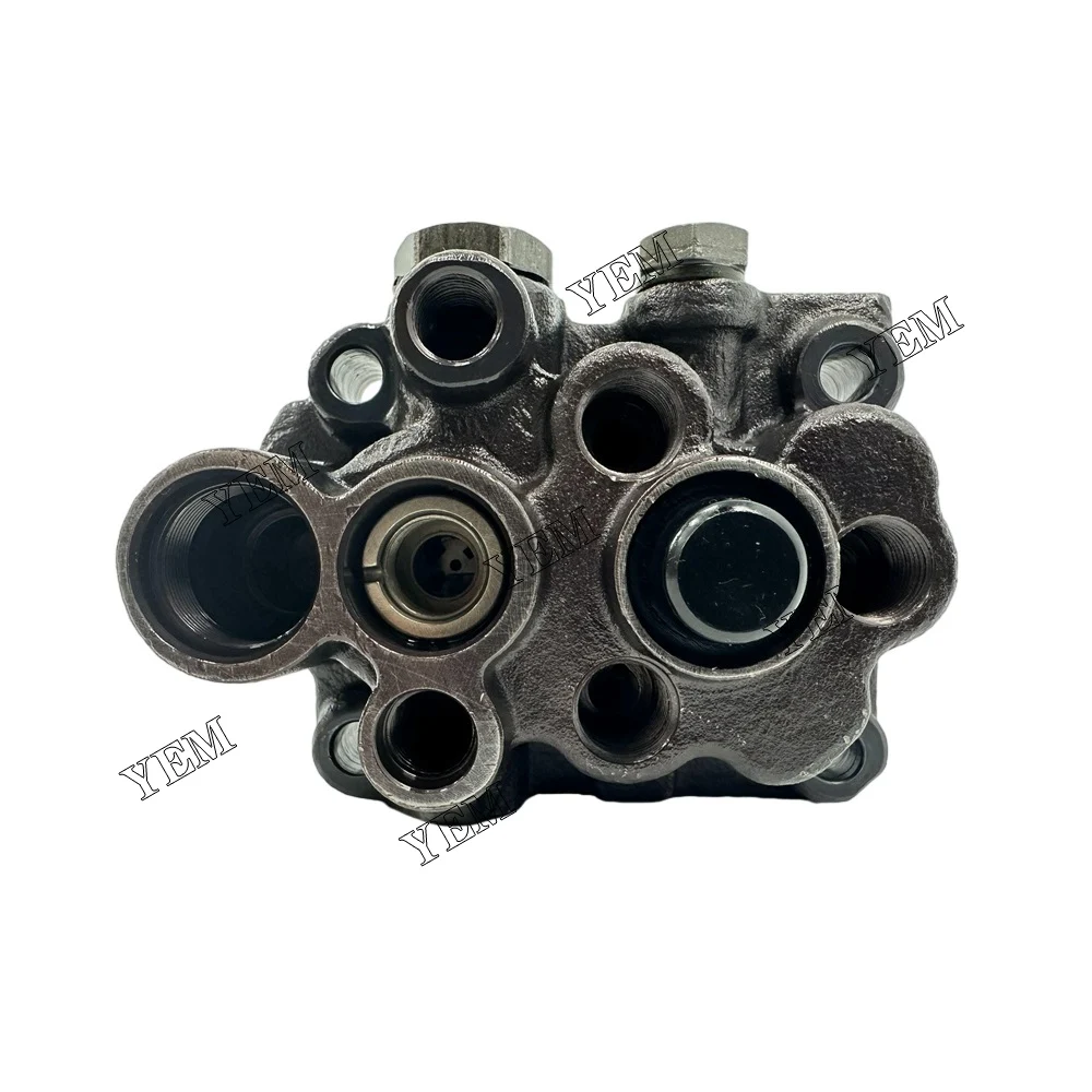 For Yanmar Engine Part 3TNV88 Head Pump 4