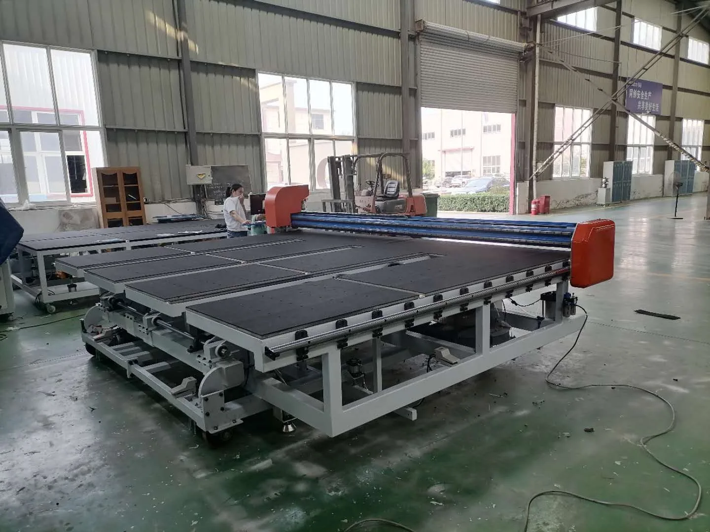 High Speed CNC CMS  Glass Cutter Cut Load Loading Breaking Machine Machinery