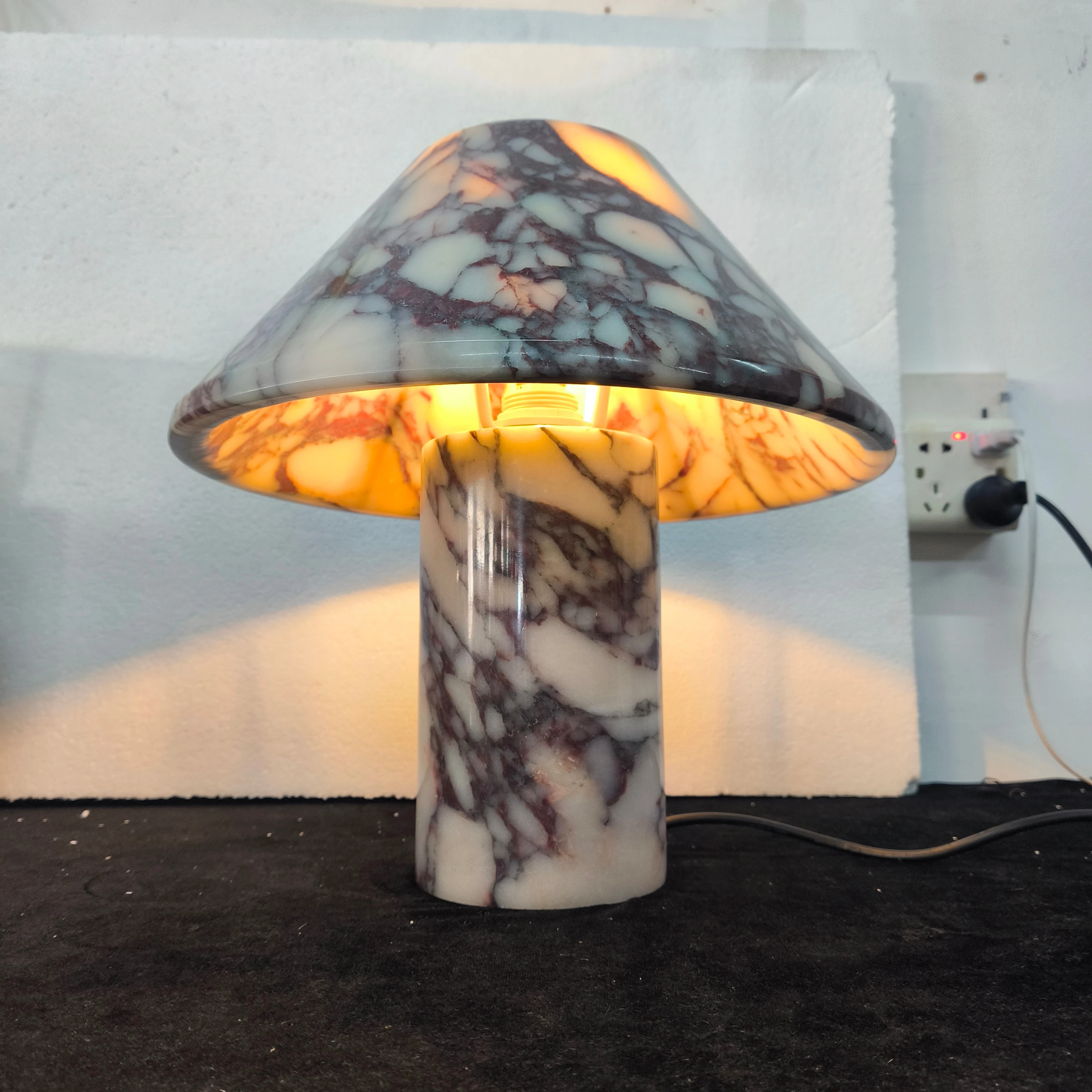 Modern Simple Table Light Dekorasyon na Livingroom Restaurant Figured Marble Desk Lamp
