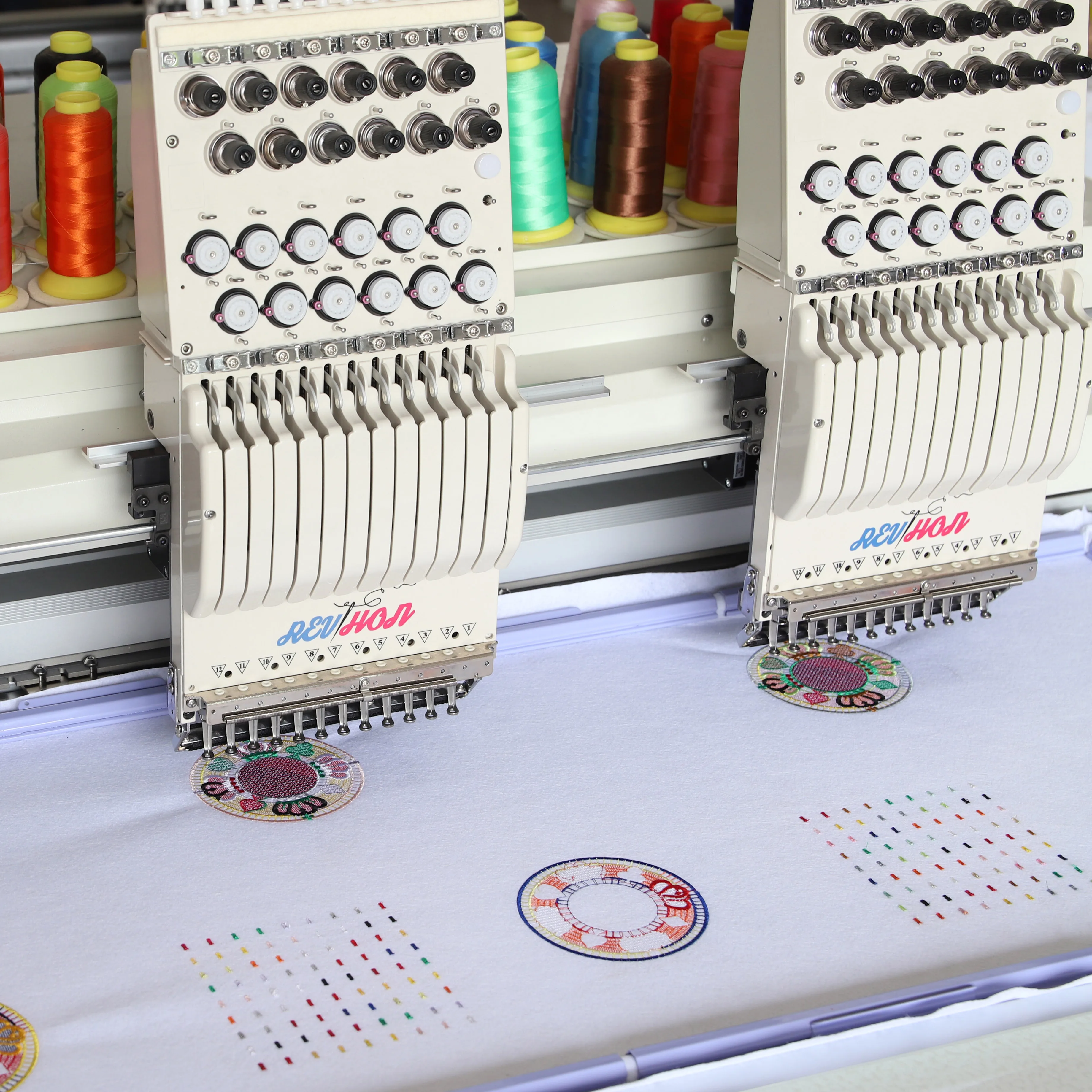QHM Dahao Embroidery Machine Automatic 3 Head 9/12/15 Needle High Speed Socks Embroidery Machine Leather Jack