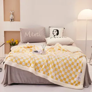 Wholesale Printed Soft Warm Comfortable Flannel Fleece Throw Two Layers Blanket for All Seasons