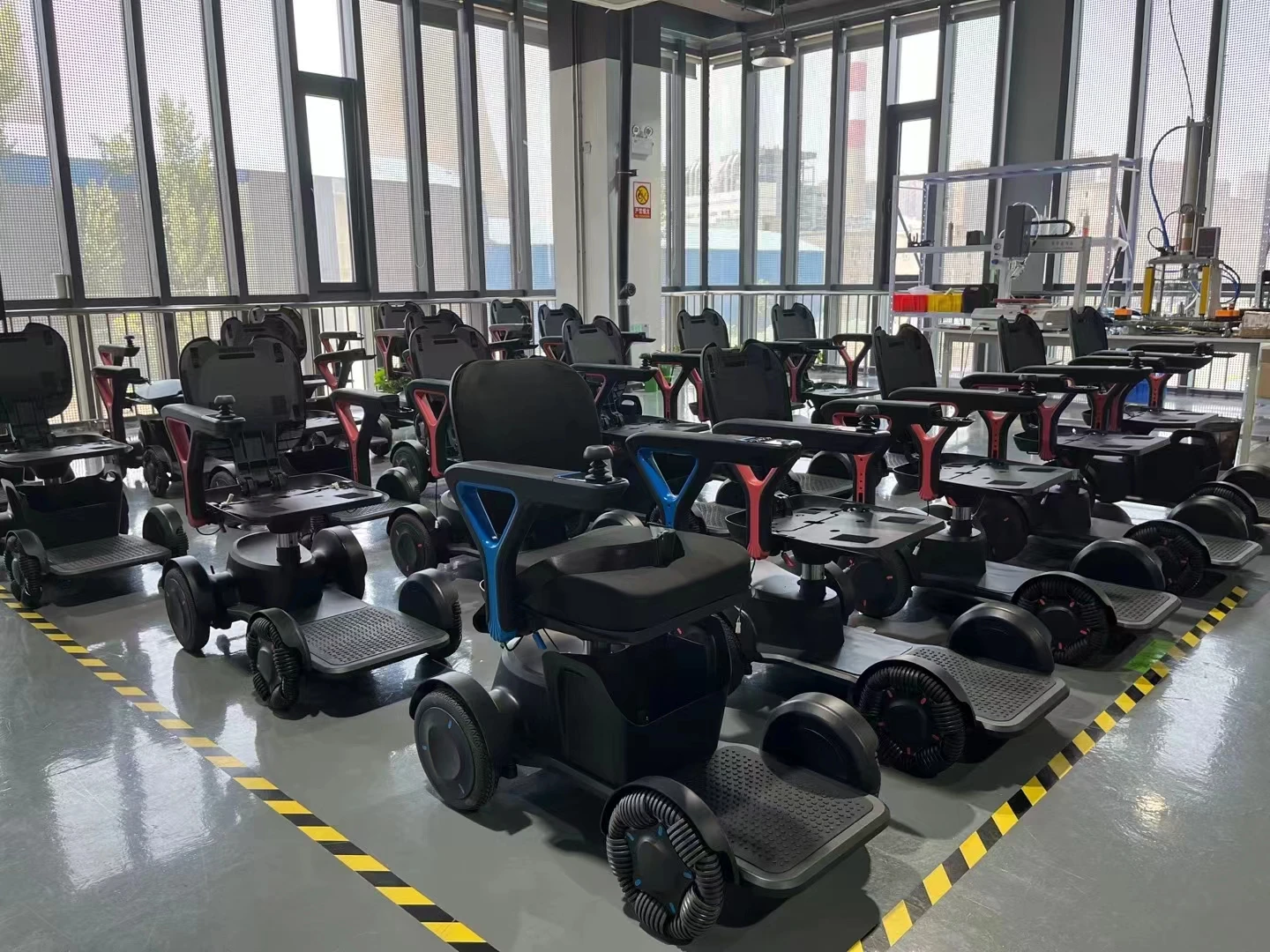 Unique Omni-Directional Wheels Electric Wheelchair Auto Folding with Smart App Control-Smart Wheels Mobility Solution supplier