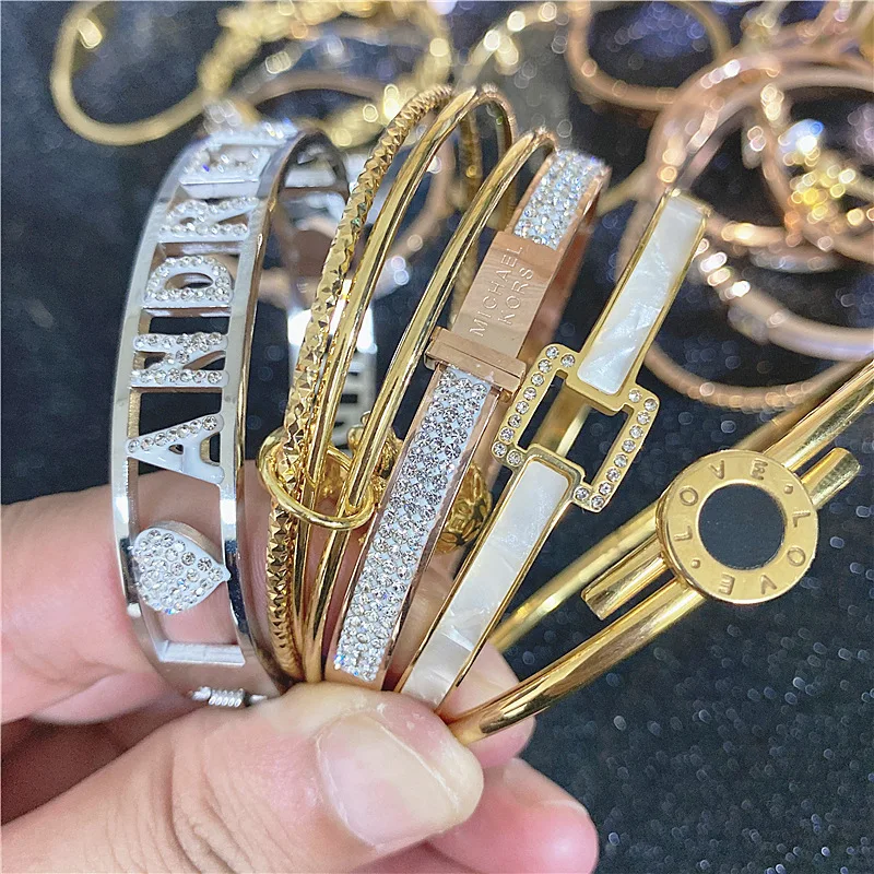 80-150pcs each kg sell by weight new exquisite high-grade non-fading titanium steel bracelet bulk jewelry mix and random