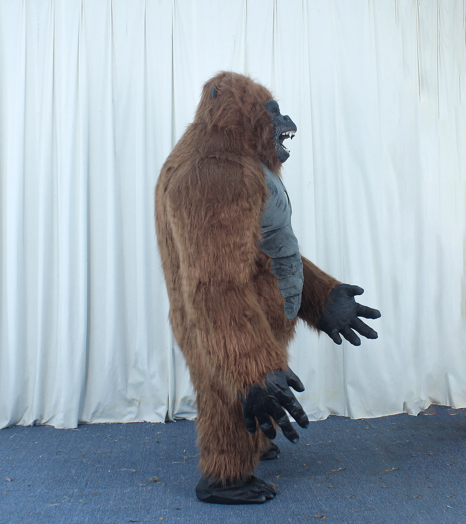 Hot Sale Product Giant Inflatable king Kong Inflatable Gorilla Costume for Sale