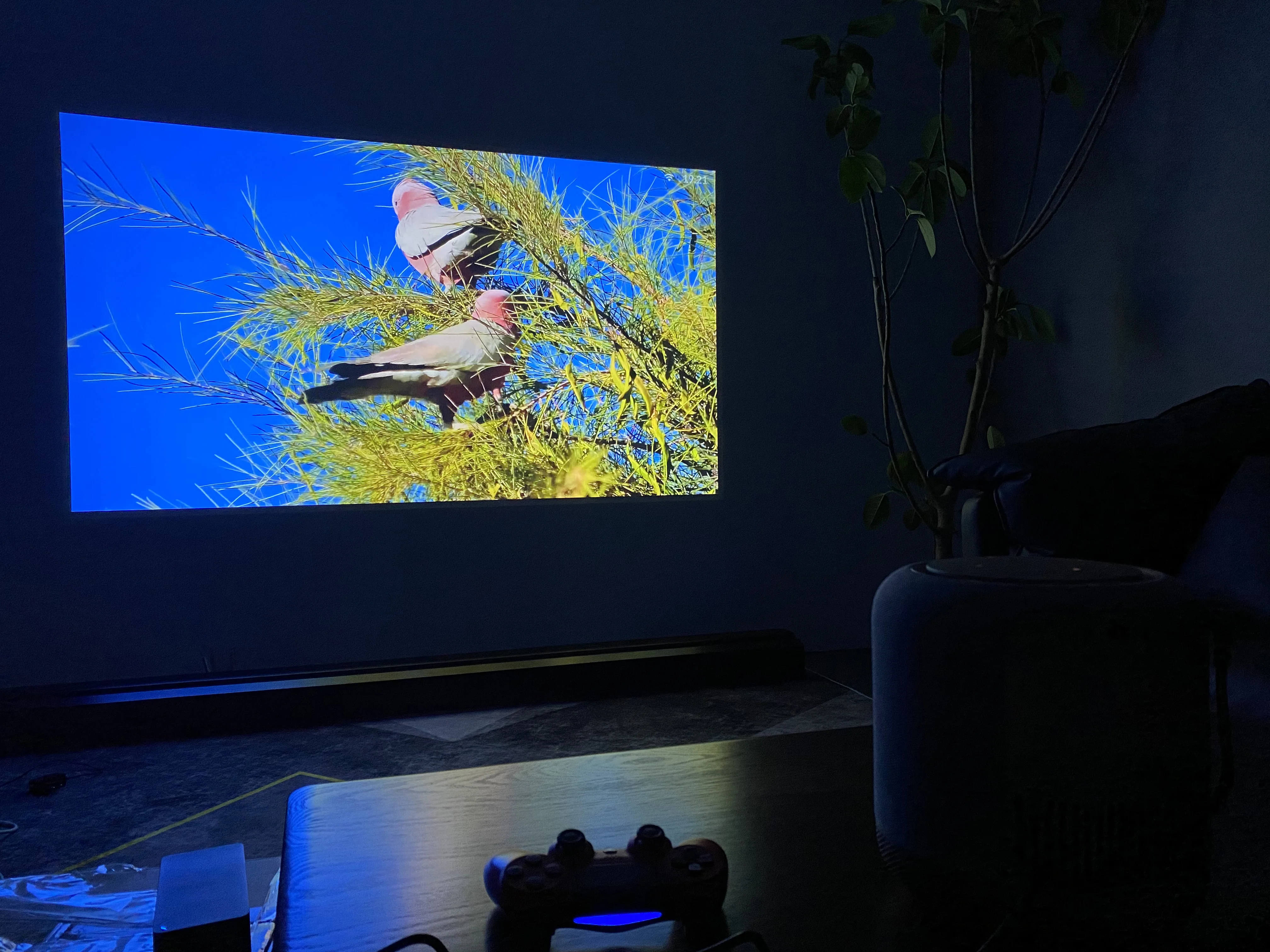 Hot Selling Wupro X Formovie Fengmi V10 True 4K Projector 2500ANSI Lumens Home Theater Long Throw DLP Projector