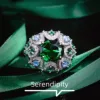 Anello con smeraldo