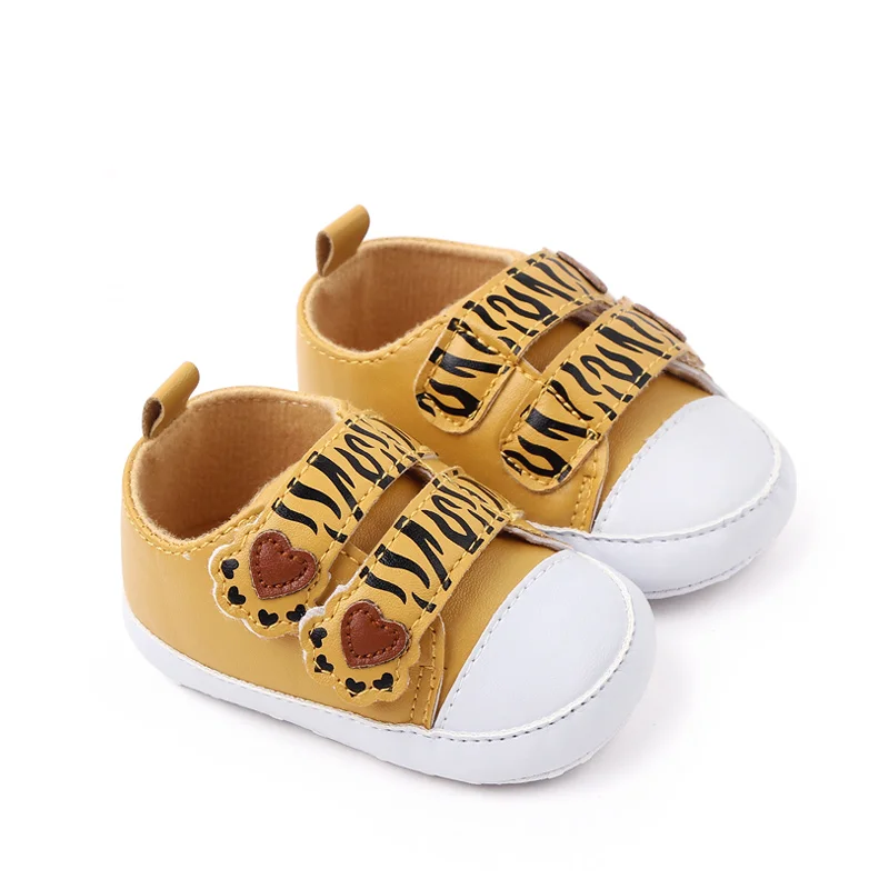 New Arrival Cute Foot Printing Hook&loop Soft PU Leather Baby Casual Boy Shoes Prewalker Shoes details