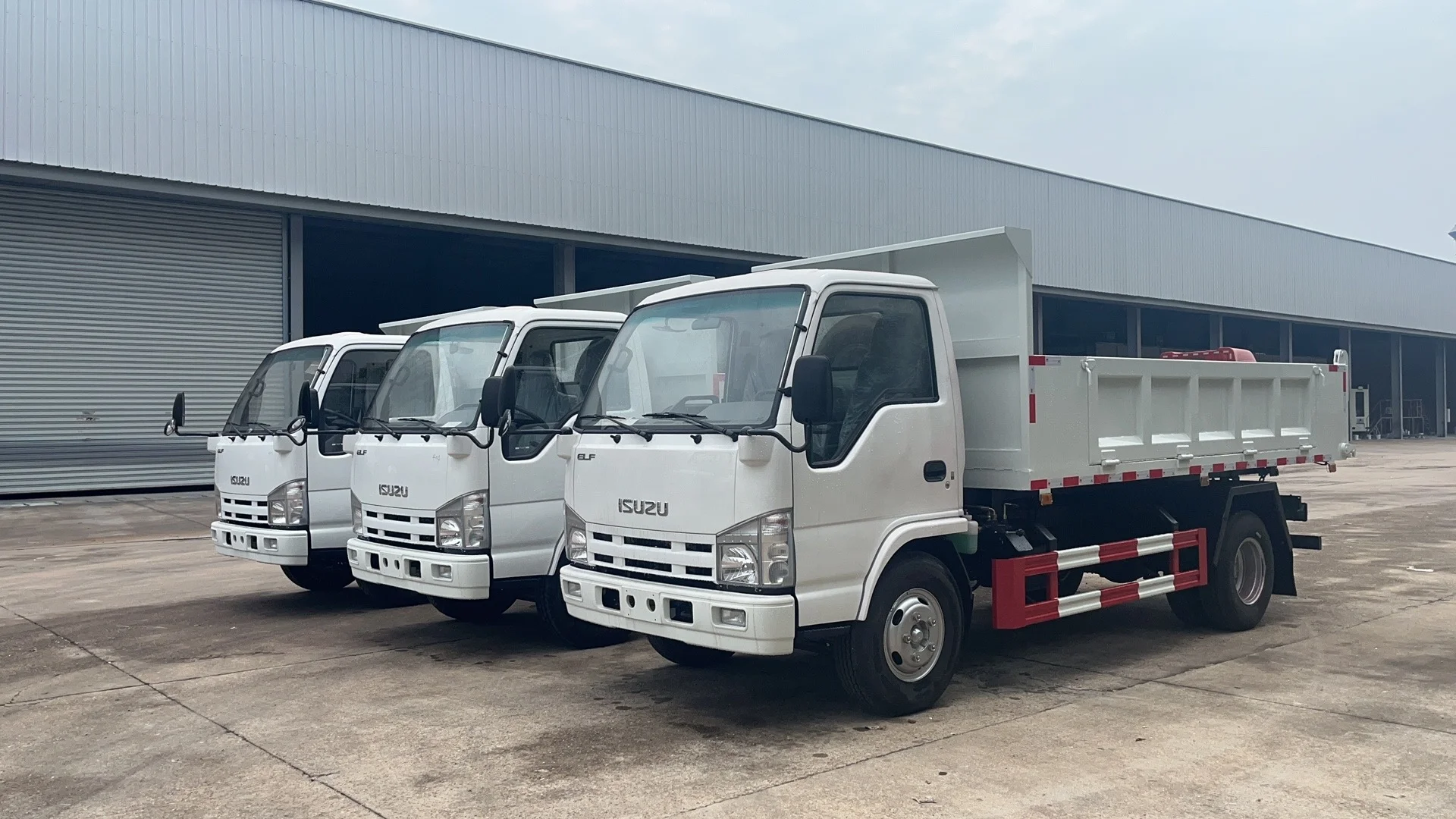 Japanese Brand 4x2  3 Tons Light Duty Mini Dump Truck 3 Tons Small Tipping Dump Truck for Sale