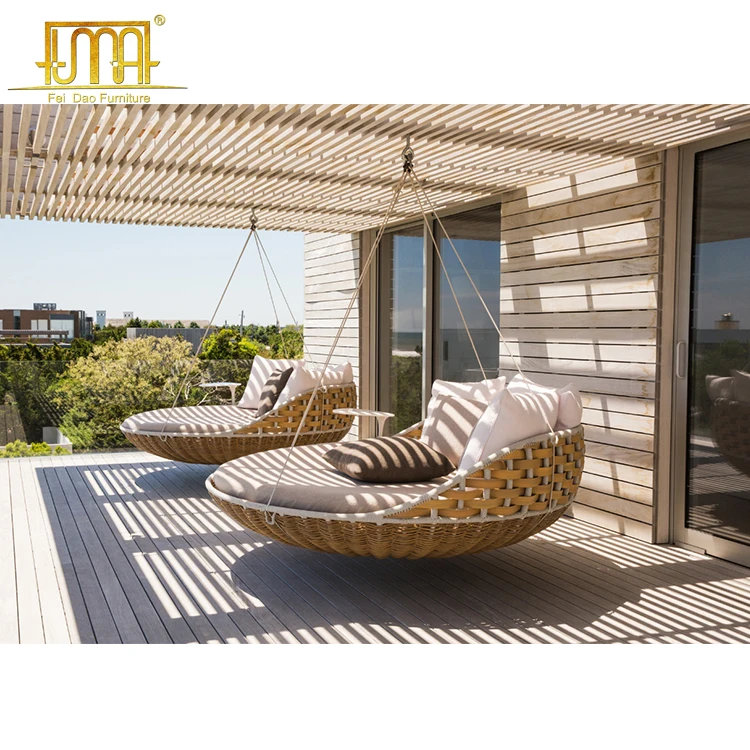 Hotel Outdoor Rattan Hanging Bed Patio Swing Chair Wicker Furniture Porch Swing Bed