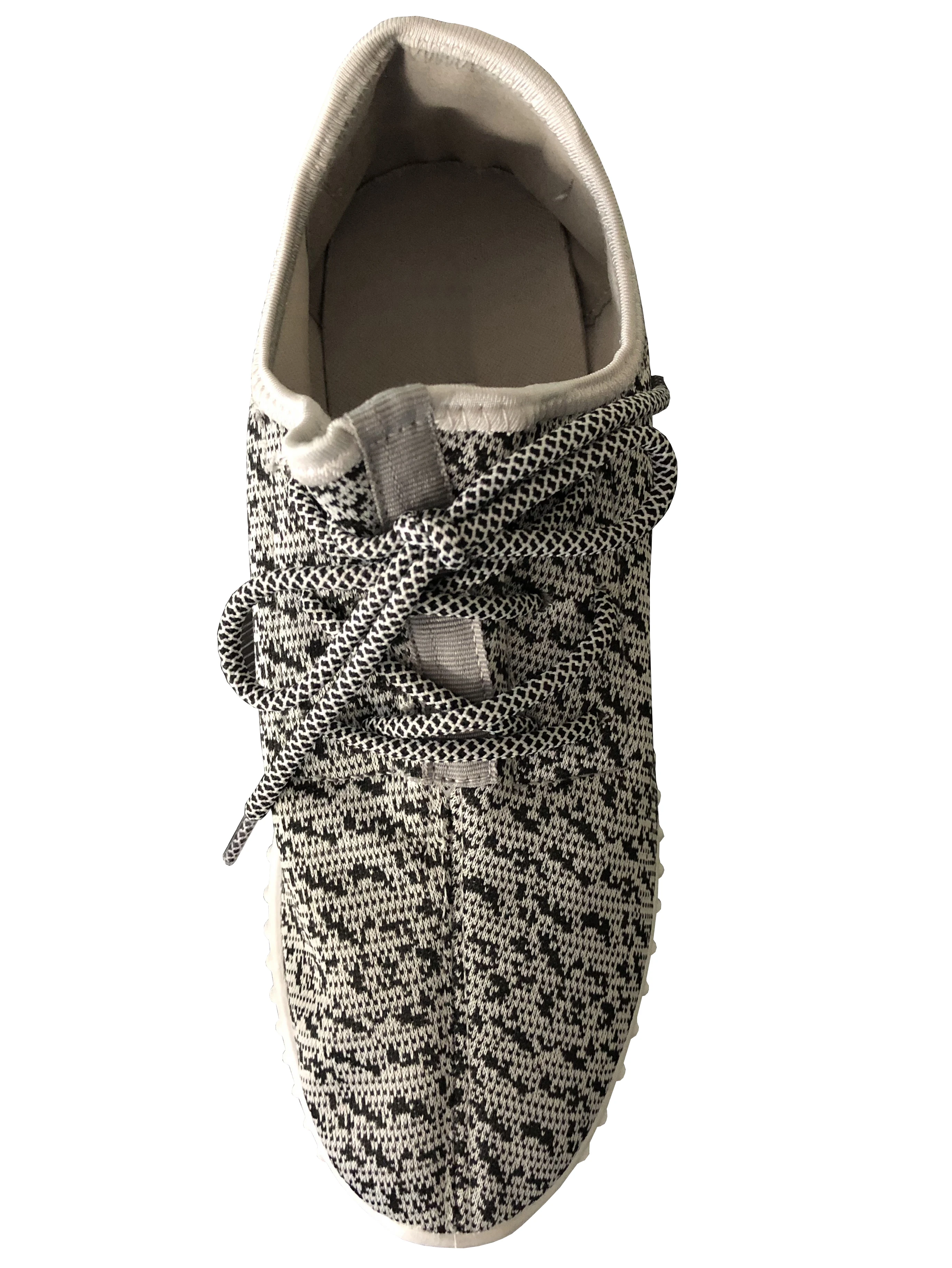 Повседневная спортивная обувь в оригинальном дизайне кроссовки для женщин