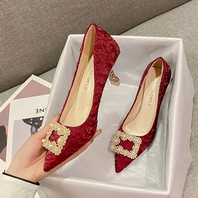 Wholesale latest design pointed low heel dress high luxurious Satin Pearl Rhinestone Bridal Wedding Shoes 6cm for ladies From m.alibaba.com