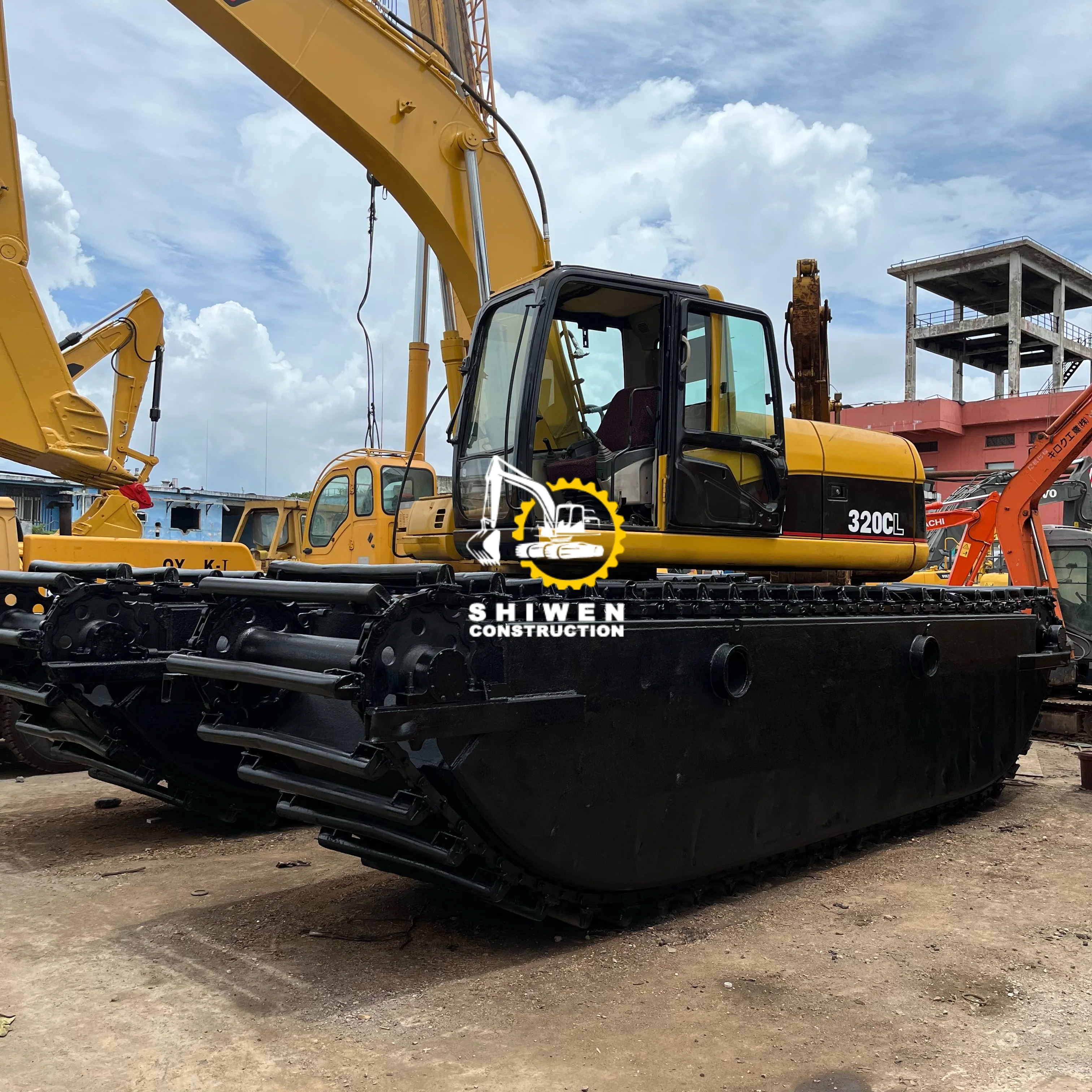 Used Amphibious Excavator Dredger CAT 320, CAT 320C 320CL 320D 320D2 Excavator, River Sand Dredging Machine Pontoon Boat Sides