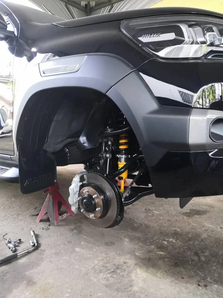 FOR Hilux Revo  OFF Road Suspension Foam Cell Shock Absorber  9 Stages 4x4 Damper  Shock