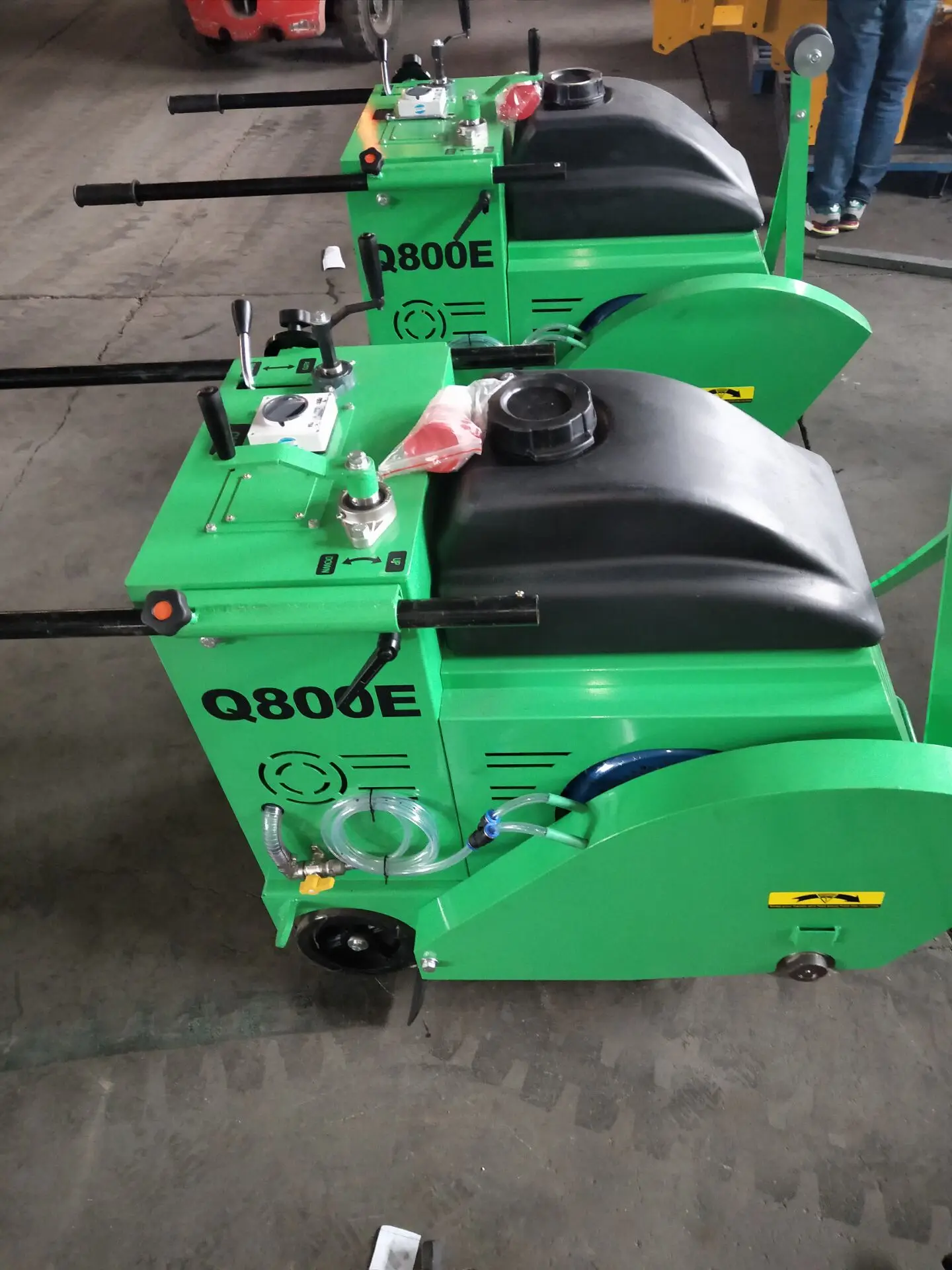700mm 800mm 油圧式コンクリートカッター切断機 大型コンクリート