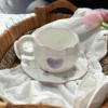 Tazza con griglia a forma di cuore viola 300 ml e piattino